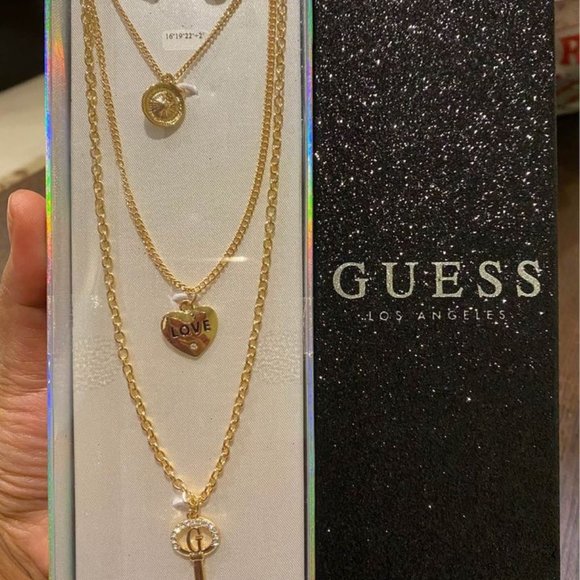 4 pc of necklaces and earrings set GUESS - Picture 1 of 3